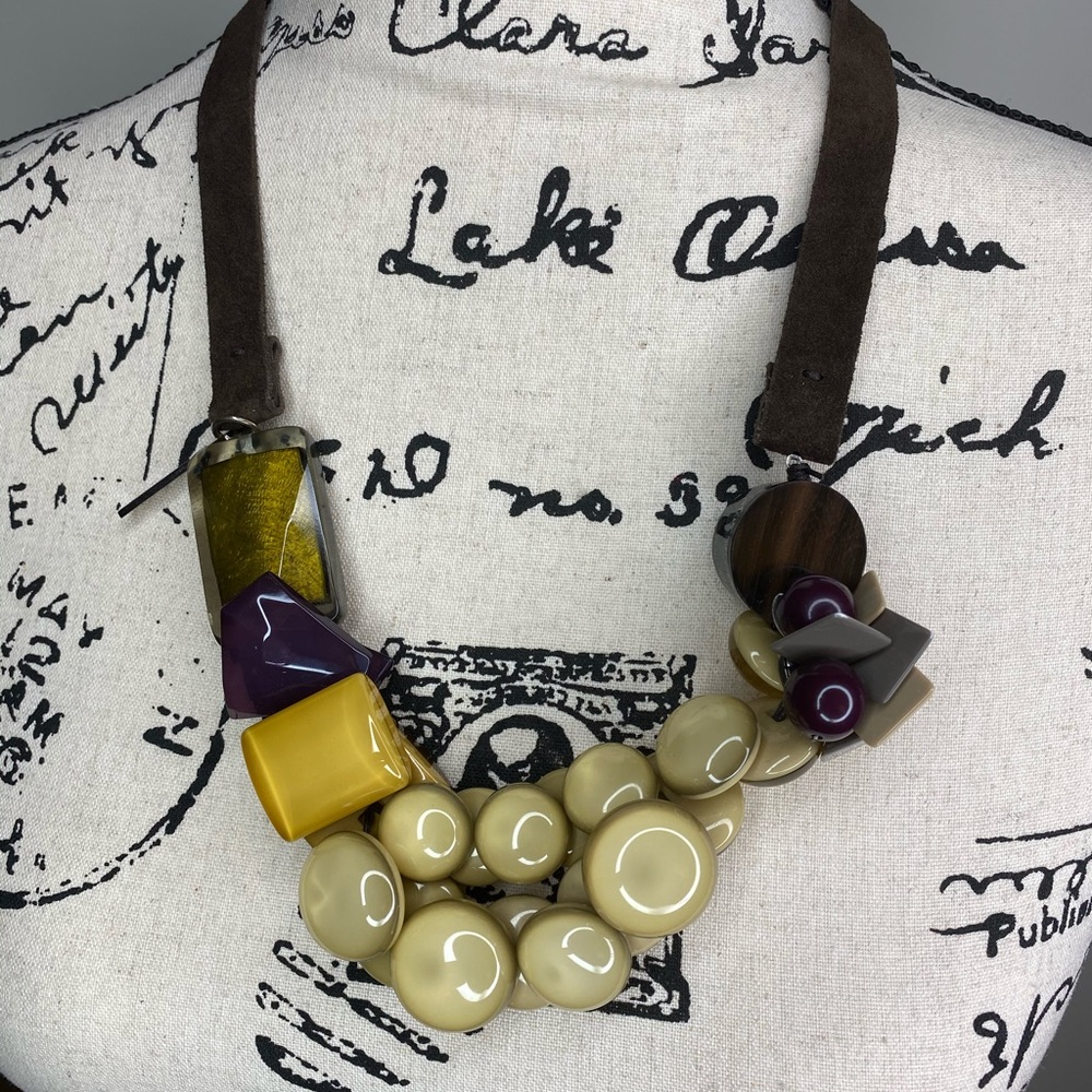 Piazza Sempione Fabric Collar Acrylic Necklace